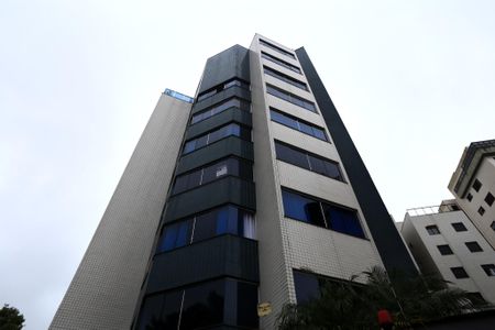 Apartamento à venda com 140m², 4 quartos e 3 vagas Apartamento à venda com 140m², 4 quartos e 3 vagasFachada