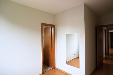 Apartamento à venda com 140m², 4 quartos e 3 vagas Apartamento à venda com 140m², 4 quartos e 3 vagasSuíte 1