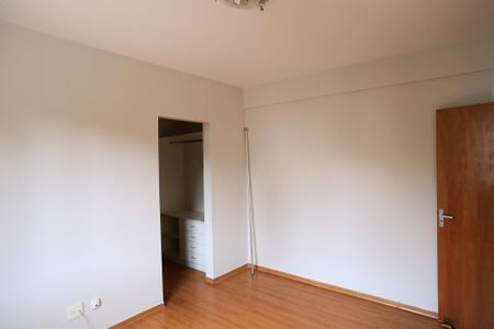 Apartamento à venda com 140m², 4 quartos e 3 vagas Apartamento à venda com 140m², 4 quartos e 3 vagasSuíte