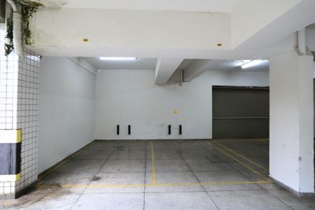 Apartamento à venda com 140m², 4 quartos e 3 vagas Apartamento à venda com 140m², 4 quartos e 3 vagasGaragem