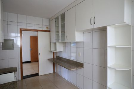 Apartamento à venda com 140m², 4 quartos e 3 vagas Apartamento à venda com 140m², 4 quartos e 3 vagasCozinha