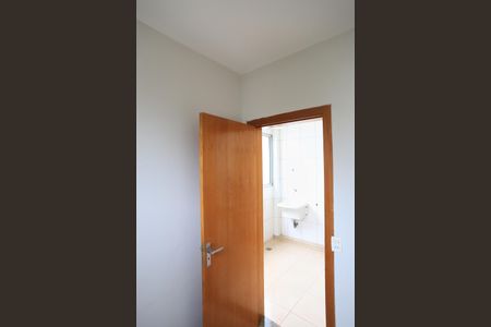 Apartamento à venda com 140m², 4 quartos e 3 vagas Apartamento à venda com 140m², 4 quartos e 3 vagasQuarto de Serviço