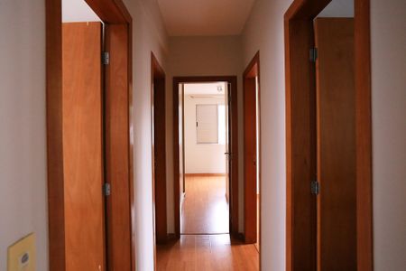 Apartamento à venda com 140m², 4 quartos e 3 vagas Apartamento à venda com 140m², 4 quartos e 3 vagasCorredor