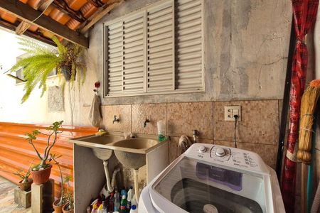 Casa à venda com 120m², 2 quartos e 2 vagas Casa à venda com 120m², 2 quartos e 2 vagasÁrea de Serviço