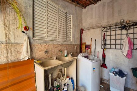 Casa à venda com 120m², 2 quartos e 2 vagas Casa à venda com 120m², 2 quartos e 2 vagasÁrea de Serviço