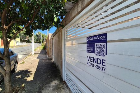 Casa à venda com 120m², 2 quartos e 2 vagas Casa à venda com 120m², 2 quartos e 2 vagasPlaca Instalada