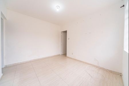 Sala de casa para alugar com 1 quarto, 156m² em Vila Scarpelli, Santo André