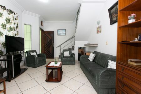 Casa à venda com 120m², 3 quartos e 3 vagasSala