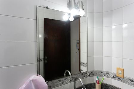 Casa à venda com 120m², 3 quartos e 3 vagasBanheiro da Suíte