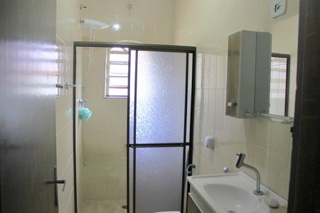 Casa à venda com 160m², 3 quartos e 5 vagasBanheiro social 