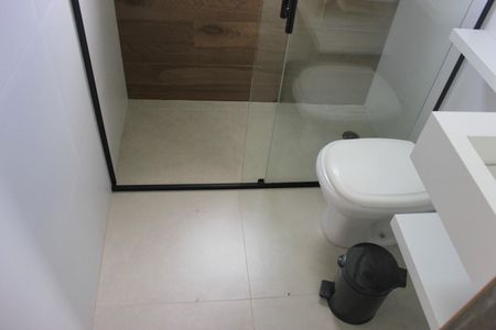 Casa à venda com 160m², 3 quartos e 5 vagasBanheiro da Suíte 