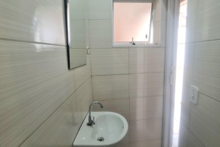 Casa à venda com 160m², 3 quartos e 5 vagasBanheiro externo 