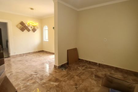 Sala de casa à venda com 3 quartos, 160m² em Vila Barros, Guarulhos