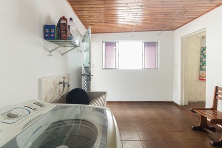 Casa à venda com 500m², 5 quartos e 12 vagasCasa 1 - Área de Serviço 