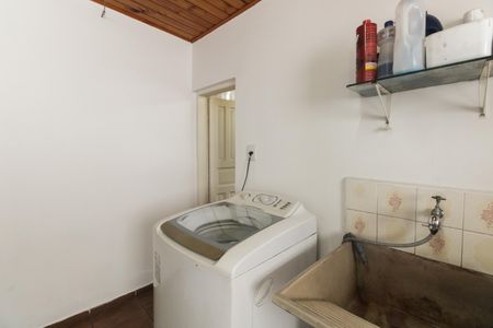 Casa à venda com 500m², 5 quartos e 12 vagasCasa 1 - Área de Serviço 