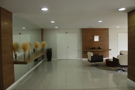 Apartamento à venda com 121m², 2 quartos e 1 vagaHall de entrada