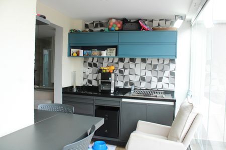 Apartamento à venda com 121m², 2 quartos e 1 vagaChurrasqueira