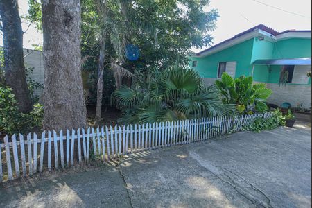 Casa para alugar com 200m², 3 quartos e 6 vagasQuintal