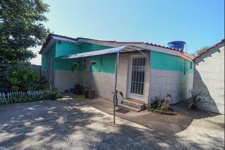 Casa para alugar com 200m², 3 quartos e 6 vagasFachada
