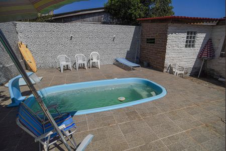 Casa para alugar com 200m², 3 quartos e 6 vagasÁrea comum - Piscina