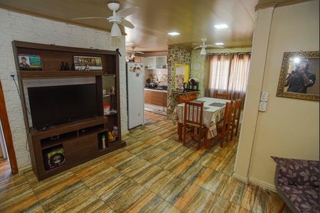 Casa para alugar com 200m², 3 quartos e 6 vagasSala