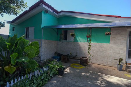 Casa para alugar com 200m², 3 quartos e 6 vagasFachada