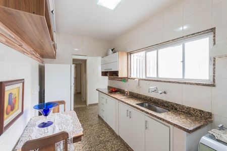 Apartamento para alugar com 127m², 3 quartos e 1 vagaCozinha