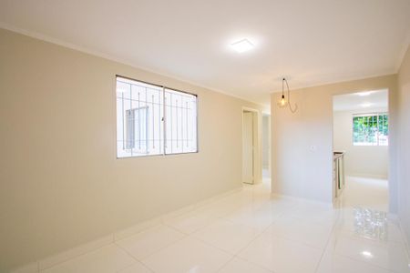 Sala de apartamento à venda com 2 quartos, 54m² em Jardim Alvorada, Santo André
