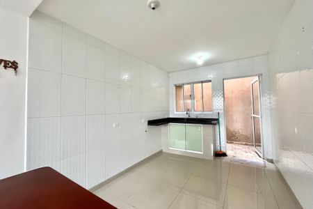 Casa para alugar com 150m², 2 quartos e 5 vagas Casa para alugar com 150m², 2 quartos e 5 vagasCozinha