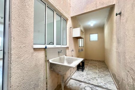 Casa para alugar com 150m², 2 quartos e 5 vagas Casa para alugar com 150m², 2 quartos e 5 vagasÁrea de Serviço