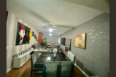 Apartamento à venda com 63m², 2 quartos e 1 vagaFoto 01