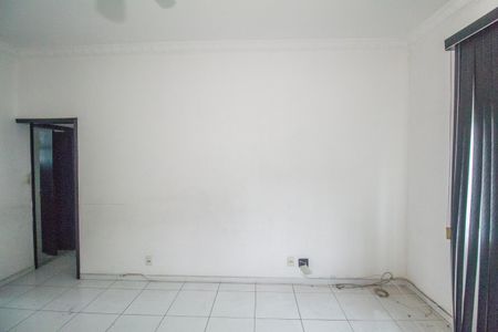 Sala de apartamento para alugar com 3 quartos, 90m² em Praça Seca, Rio de Janeiro