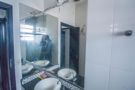 Apartamento para alugar com 90m², 3 quartos e sem vaga Apartamento para alugar com 90m², 3 quartos e sem vagaBanheiro 1