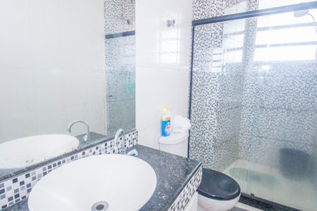 Apartamento para alugar com 90m², 3 quartos e sem vaga Apartamento para alugar com 90m², 3 quartos e sem vagaBanheiro 1