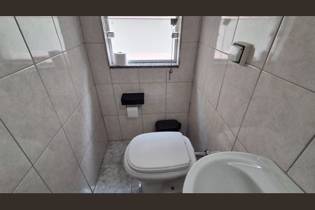 Casa à venda com 146m², 2 quartos e 2 vagasBanheiro Social 
