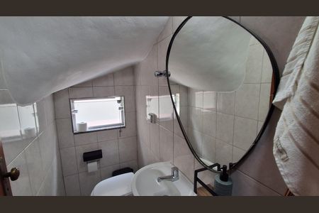 Casa à venda com 146m², 2 quartos e 2 vagasBanheiro Social 
