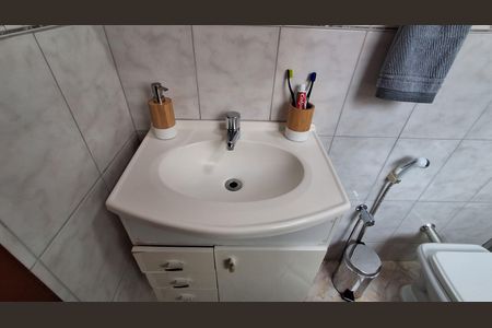 Casa à venda com 146m², 2 quartos e 2 vagasBanheiro Social 