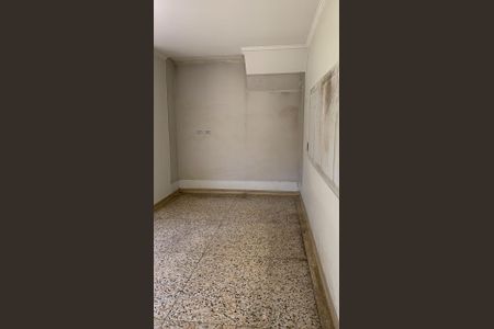 Casa para alugar com 348m², 5 quartos e 3 vagasQuarto