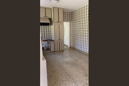 Casa para alugar com 348m², 5 quartos e 3 vagasCozinha
