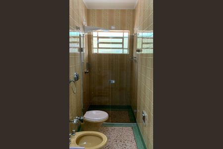 Casa para alugar com 348m², 5 quartos e 3 vagasBanheiro