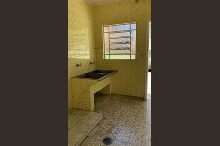 Casa para alugar com 348m², 5 quartos e 3 vagasÁrea de serviço