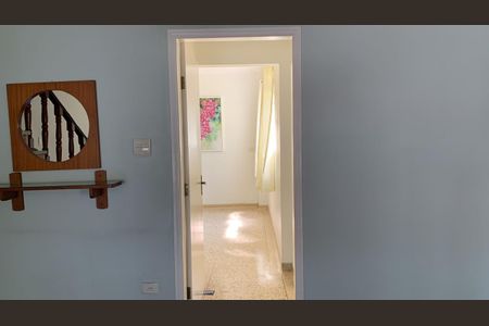 Casa para alugar com 348m², 5 quartos e 3 vagasEscada