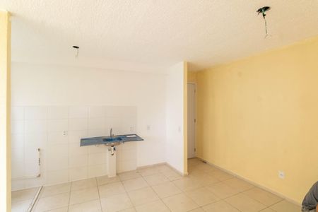 Sala de apartamento para alugar com 2 quartos, 43m² em Campo Grande, Rio de Janeiro