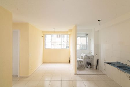 Sala de apartamento para alugar com 2 quartos, 43m² em Campo Grande, Rio de Janeiro