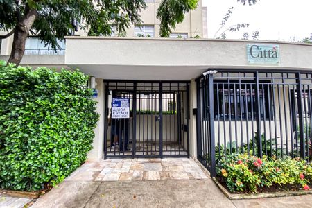 Apartamento à venda com 77m², 2 quartos e 2 vagasEntrada