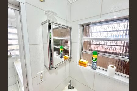 Casa à venda com 189m², 2 quartos e 2 vagas Casa à venda com 189m², 2 quartos e 2 vagasBanheiro