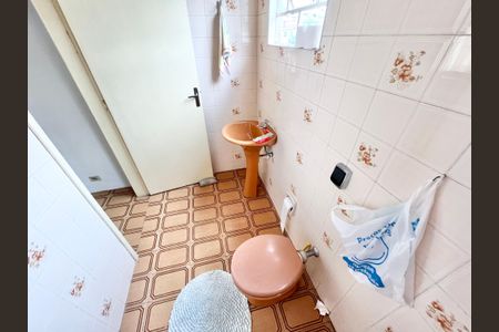 Casa à venda com 189m², 2 quartos e 2 vagas Casa à venda com 189m², 2 quartos e 2 vagasBanheiro da Suíte