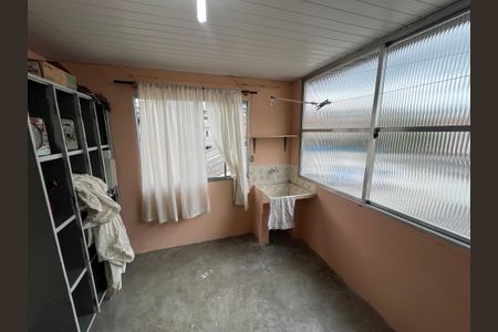 Casa à venda com 189m², 2 quartos e 2 vagas Casa à venda com 189m², 2 quartos e 2 vagasVaranda / Lavanderia