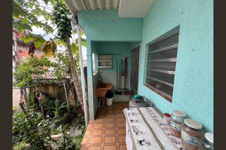 Casa à venda com 189m², 2 quartos e 2 vagas Casa à venda com 189m², 2 quartos e 2 vagasÁrea externa