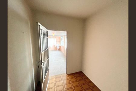 Casa à venda com 189m², 2 quartos e 2 vagas Casa à venda com 189m², 2 quartos e 2 vagasQuarto 2